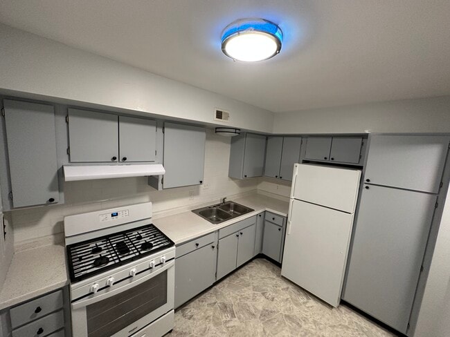 9218 Erie St, Unit 1C in Highland, IN - Building Photo - Building Photo