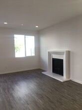 7935 N Keer Dr in Reseda, CA - Building Photo - Building Photo