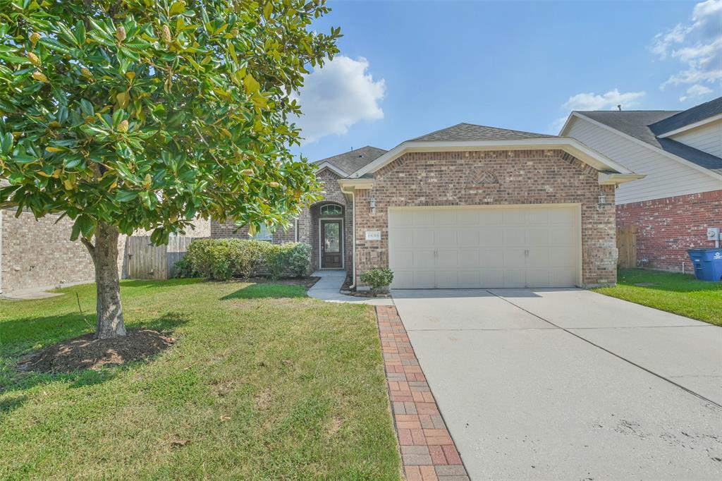 19018 Hammer Ln in Porter, TX - Building Photo