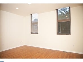 1531 Poplar St, Unit 1 in Philadelphia, PA - Building Photo - Building Photo