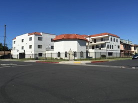 12533 Kornblum Ave Apartments