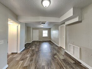 8081 45th St N in Pinellas Park, FL - Building Photo - Building Photo