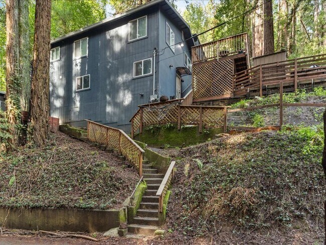 14842 Canyon 1 Rd in Guerneville, CA - Building Photo - Building Photo