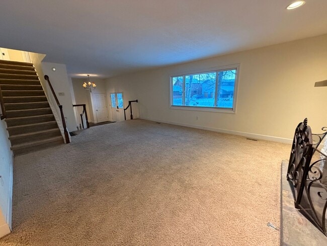 13901 Jarvi Dr in Anchorage, AK - Building Photo - Building Photo