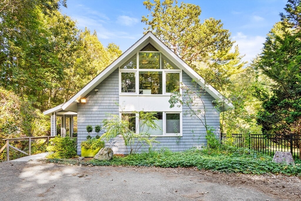 44 The Valley Rd in Concord, MA - Building Photo