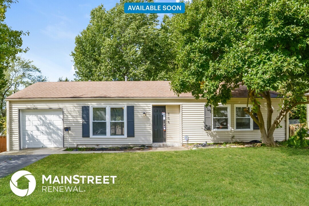 306 Prairie Ln in Belton, MO - Building Photo
