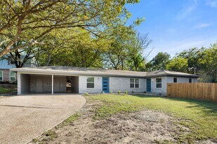 2303 Metcalfe Rd in Austin, TX - Building Photo