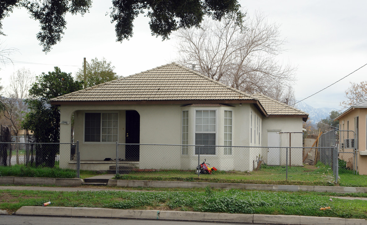 1395 Sierra Way in San Bernardino, CA - Building Photo