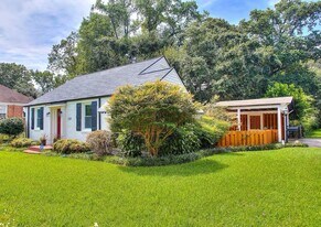 3301 Old Jonesboro Rd in Hapeville, GA - Building Photo