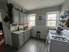 1296 Massachusetts Ave in Arlington, MA - Building Photo - Building Photo