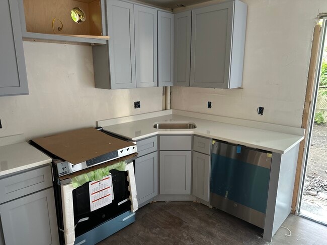 10 Hunting St, Unit 1