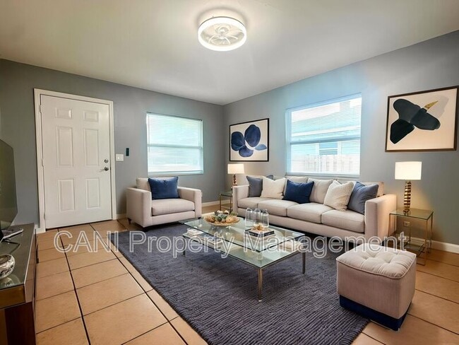 2437 S Mills Ave in Orlando, FL - Building Photo - Building Photo