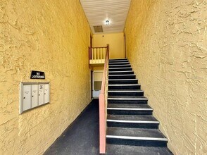 7612 Camarina Calle in Tampa, FL - Building Photo - Building Photo