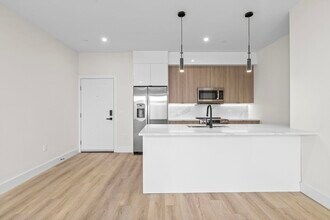 4525 Bergenwood Ave in North Bergen, NJ - Building Photo - Building Photo