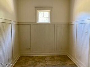 111 Hallmark Ave in Lafayette, LA - Building Photo - Building Photo