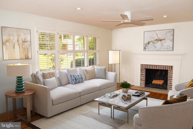 304 Moncure Dr in Alexandria, VA - Building Photo - Building Photo