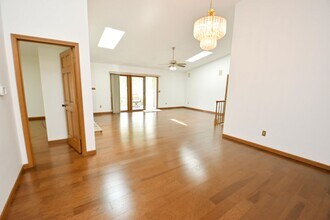 624 Rivers Edge Ct in Mishawaka, IN - Building Photo - Building Photo