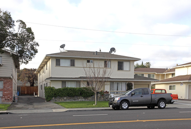 3454 Monroe St in Santa Clara, CA - Foto de edificio - Building Photo