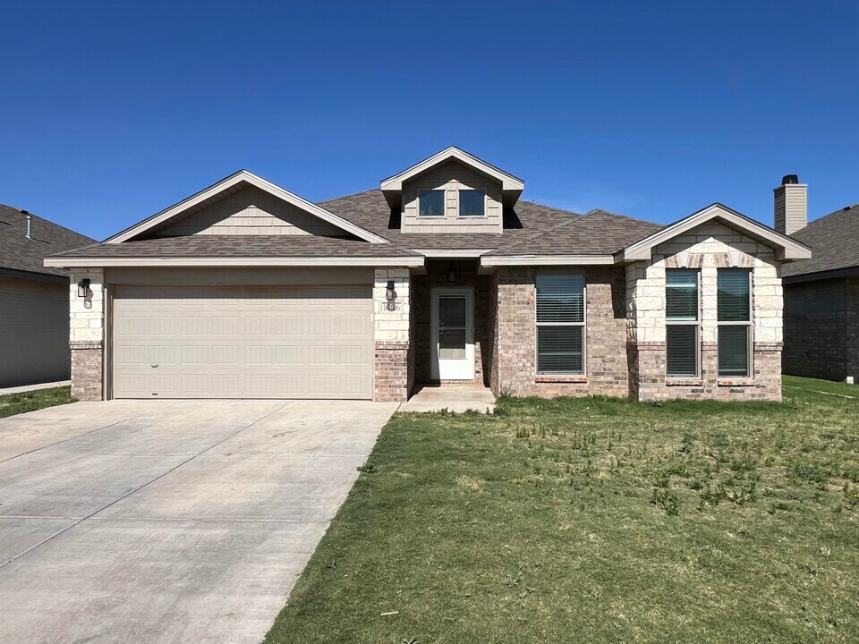 10406 Xenia Ave in Lubbock, TX - Building Photo