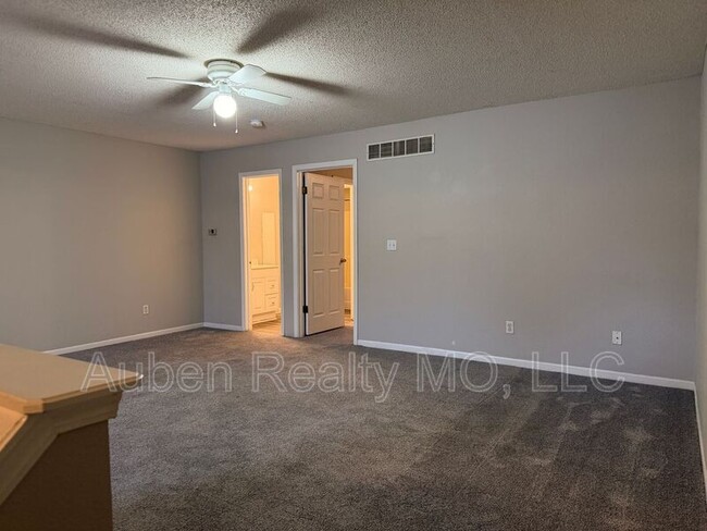 property at 5644 N Anita Ave