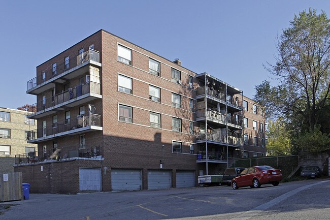 The Shirnan in Toronto, ON - Building Photo - Building Photo