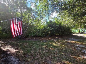 643 5th Pl SW in Vero Beach, FL - Building Photo - Building Photo