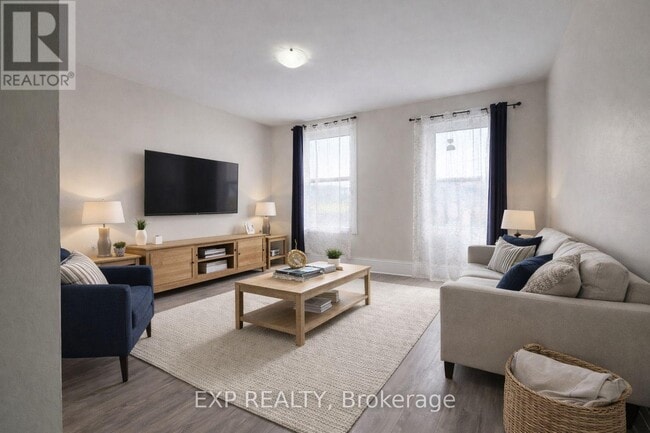 1055 Somerset St W in Ottawa, ON - Building Photo - Building Photo