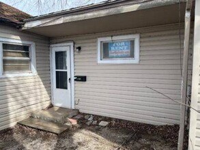 1249 Bausher Ave NW in Canton, OH - Building Photo - Building Photo