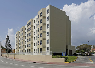 Stella Maris Senior Center in Miami Beach, FL - Building Photo - Building Photo