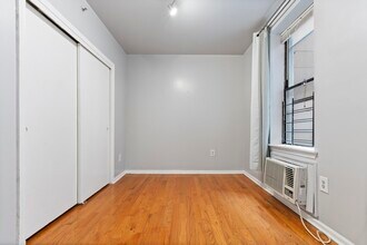 108 Waldo Ave in Jersey City, NJ - Building Photo - Building Photo