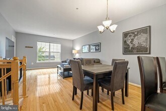 11349 King George Dr in Silver Spring, MD - Building Photo - Building Photo