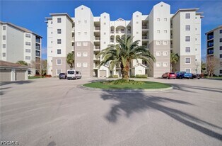 4471 Dalmahoy Court in Ft. Myers, FL - Building Photo