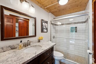 7110 Stagecoach Dr, Unit 1 in Park City, UT - Foto de edificio - Building Photo