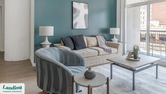 222 E Saratoga St in Baltimore, MD - Building Photo