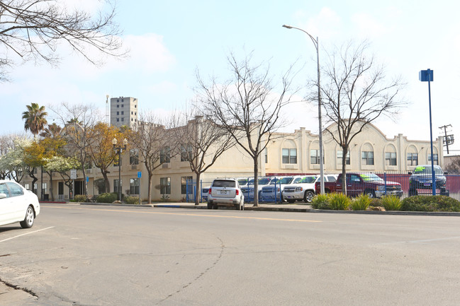 Corcoran Apartments in Corcoran, CA - Building Photo - Building Photo