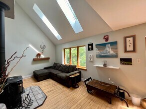 Welcome to your new home! in Ottawa, ON - Building Photo - Building Photo