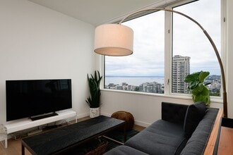 2600 2nd Ave in Seattle, WA - Building Photo - Building Photo