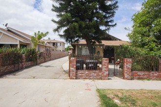 237 S Montebello Blvd in Montebello, CA - Building Photo - Building Photo