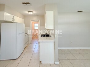 6028 Flora Terrace in Apollo Beach, FL - Building Photo - Building Photo