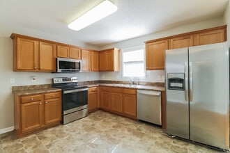 128 Ashlyn Ridge Dr in Garner, NC - Building Photo - Building Photo