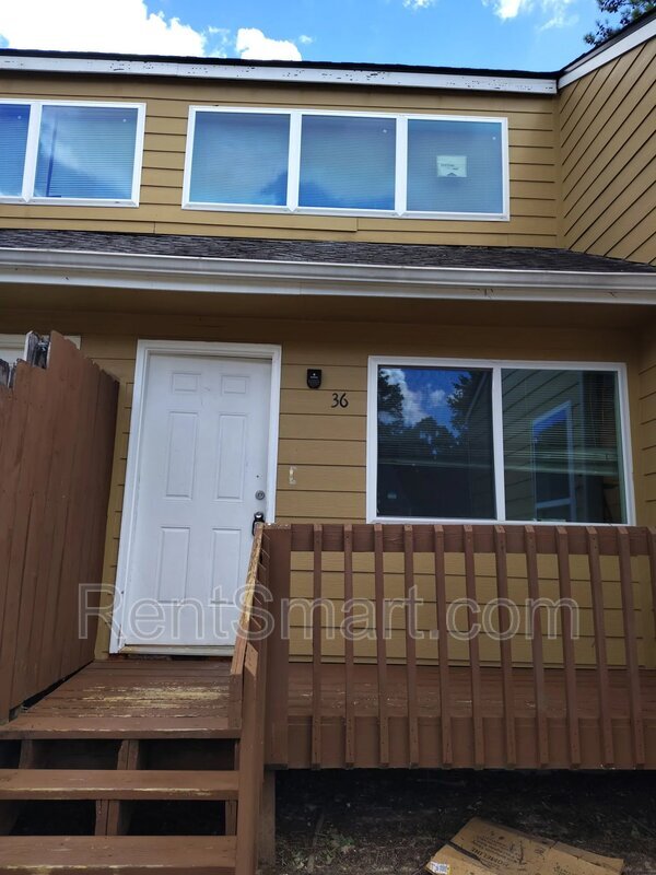 36 Sandalwood Cir