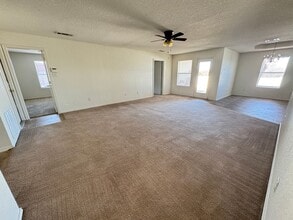 3010 Viewcrest Dr in Killeen, TX - Building Photo - Building Photo