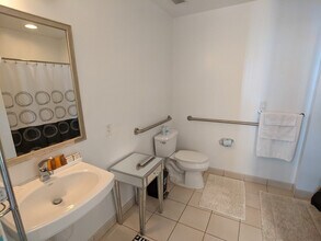 175 Blossom St in Boston, MA - Building Photo - Building Photo