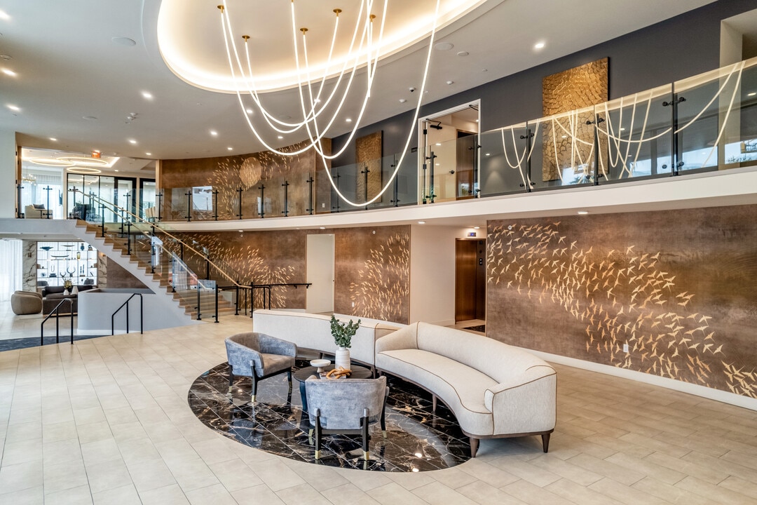 EVO APARTMENTS in St. Petersburg, FL - Foto de edificio