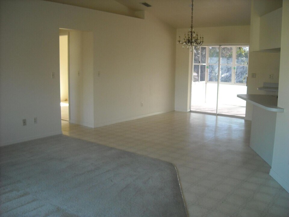 1436 SE 33rd Terrace in Cape Coral, FL - Building Photo