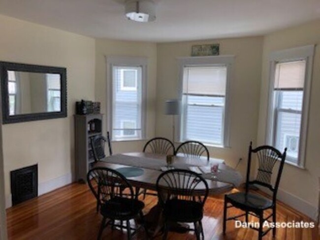 47 Mason St, Unit 2 in Somerville, MA - Building Photo - Building Photo