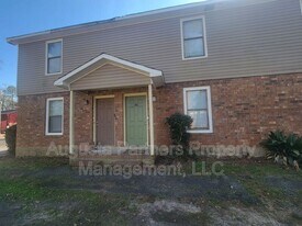 152 Chalet North CT in North Augusta, SC - Building Photo