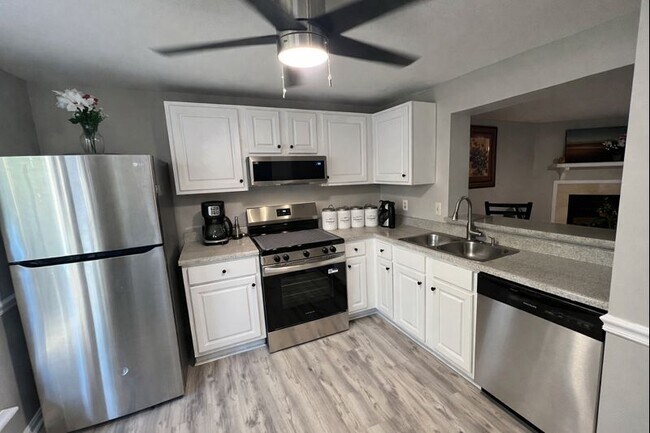 7272 Shellburne Dr in Raleigh, NC - Building Photo - Building Photo