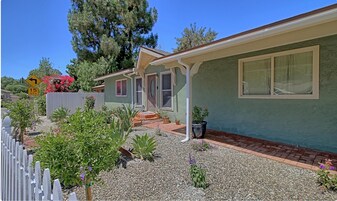 157 Newbury Ln in Thousand Oaks, CA - Building Photo