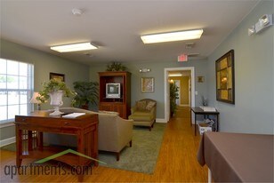 Hickory Run Apartments in Jacksonville, AL - Building Photo